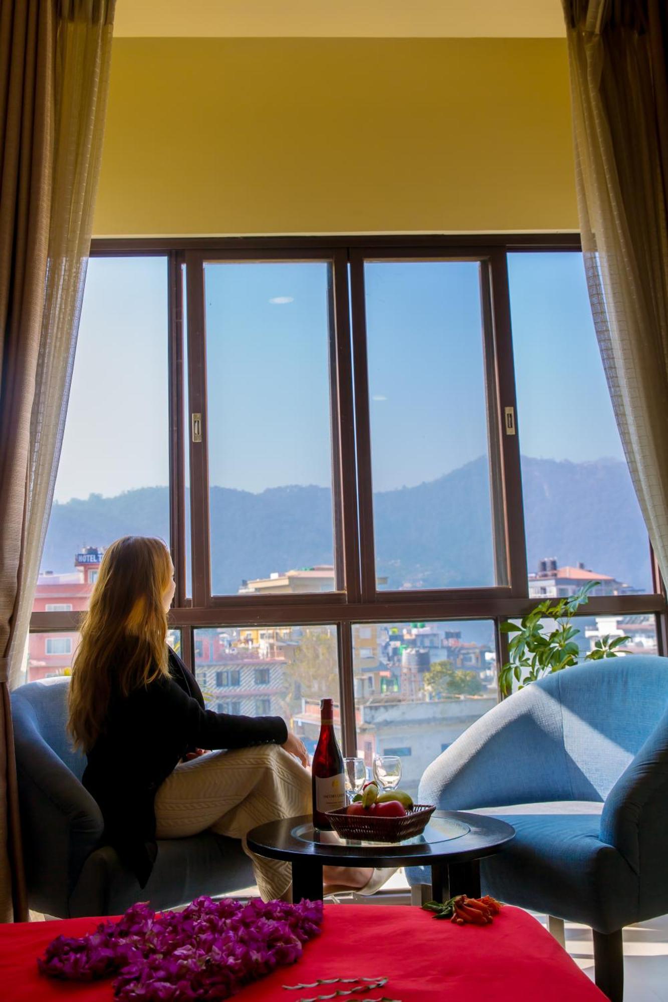 Tuki Resort Покхара Экстерьер фото